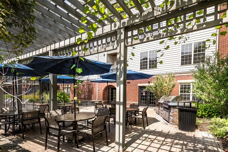 Sundeck with BBQ grills