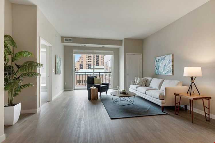 The M on Hennepin Image 14