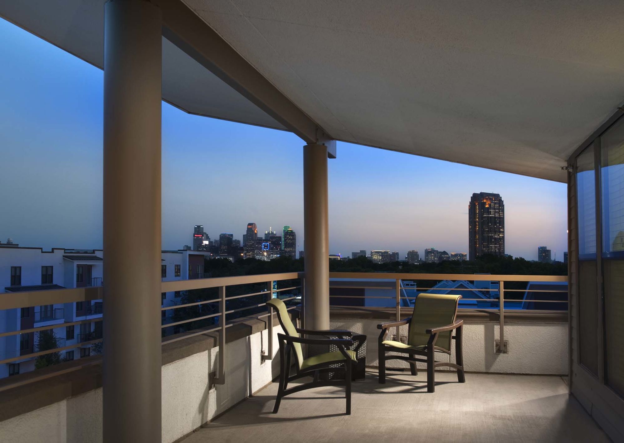 Camden Belmont Image 32