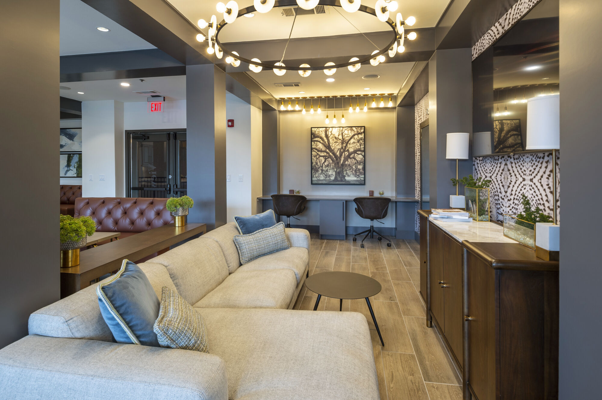 33ThirtyThree Image 40