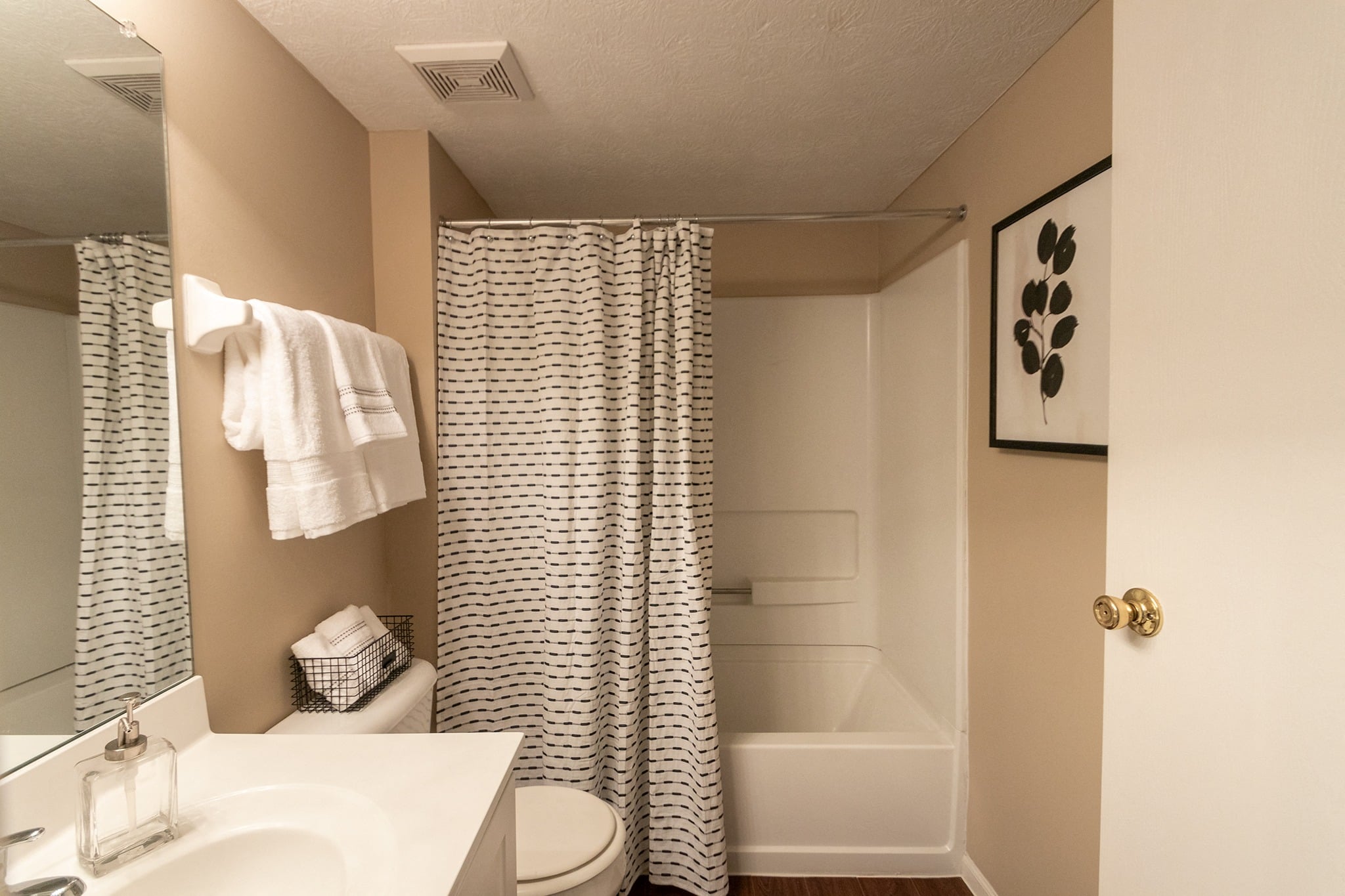 Washington Place Image 33