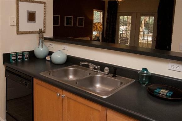 Highland Square Image 13
