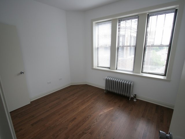 5320-5326-5 S Drexel Boulevard Image 8