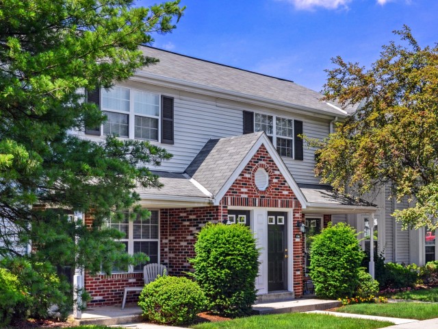 Victoria Crossing Apartments Image 2