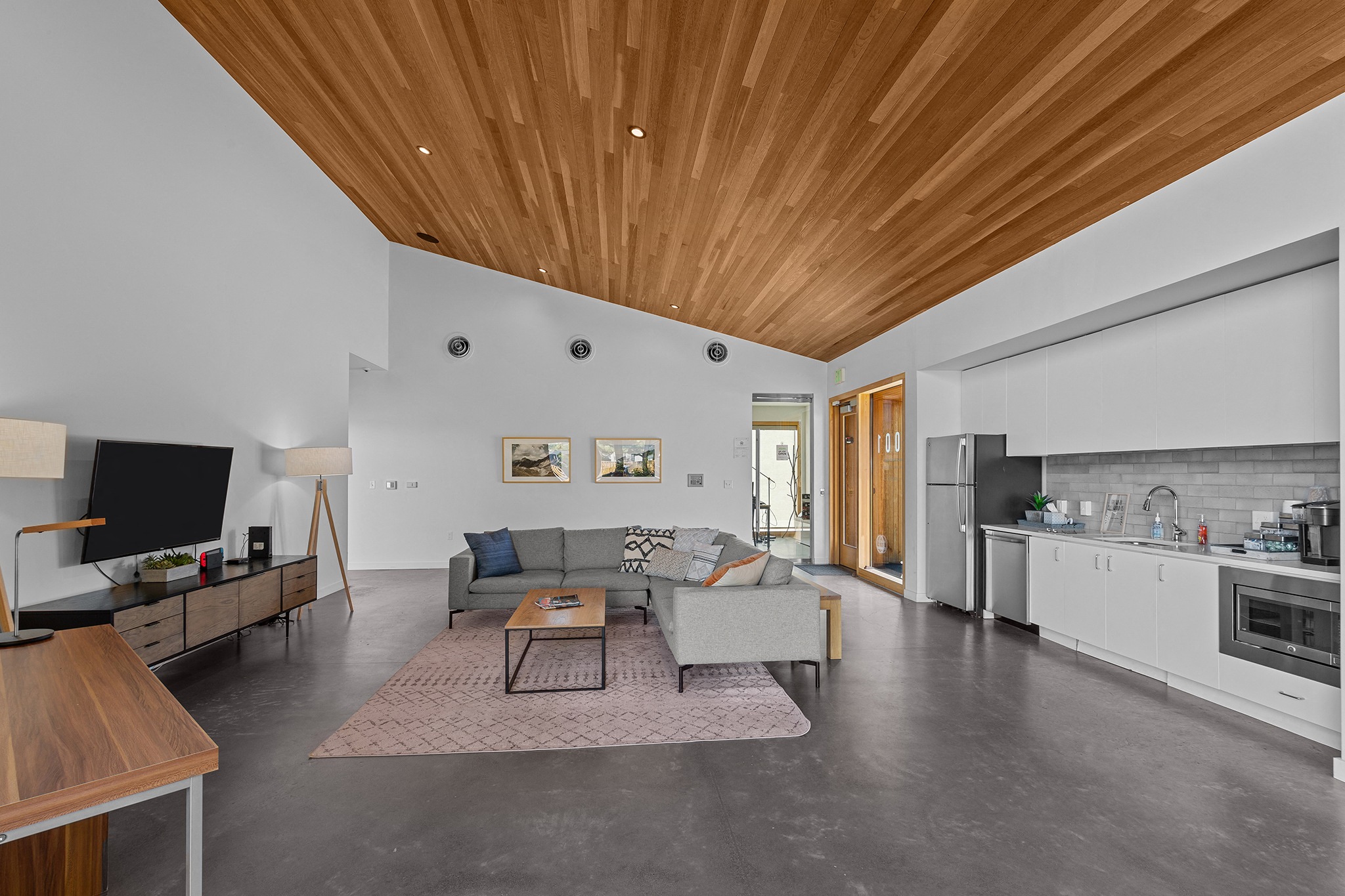 Range Apartments Image 38
