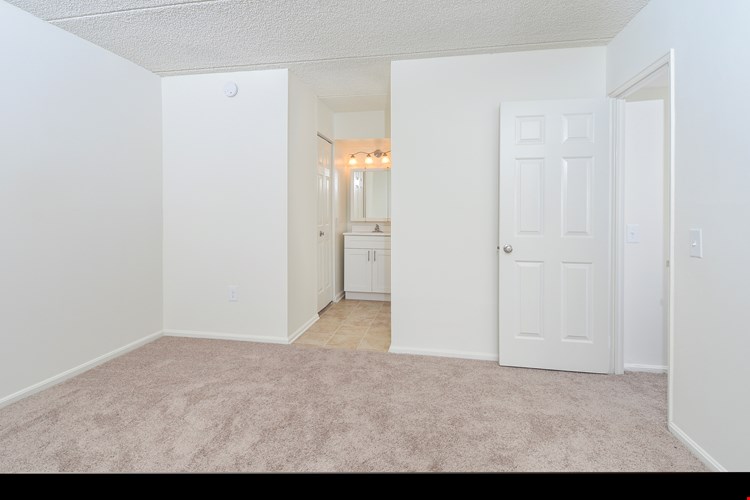 Fox Run 2 BR Upgraded Bedroom