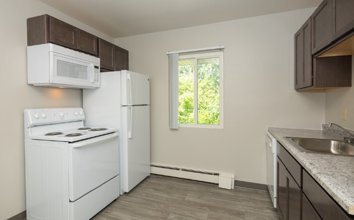 Crestview Apartments Image 3