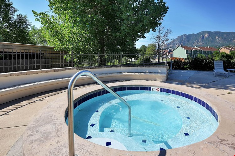 Broadmoor Ridge Apartment Homes Image 27