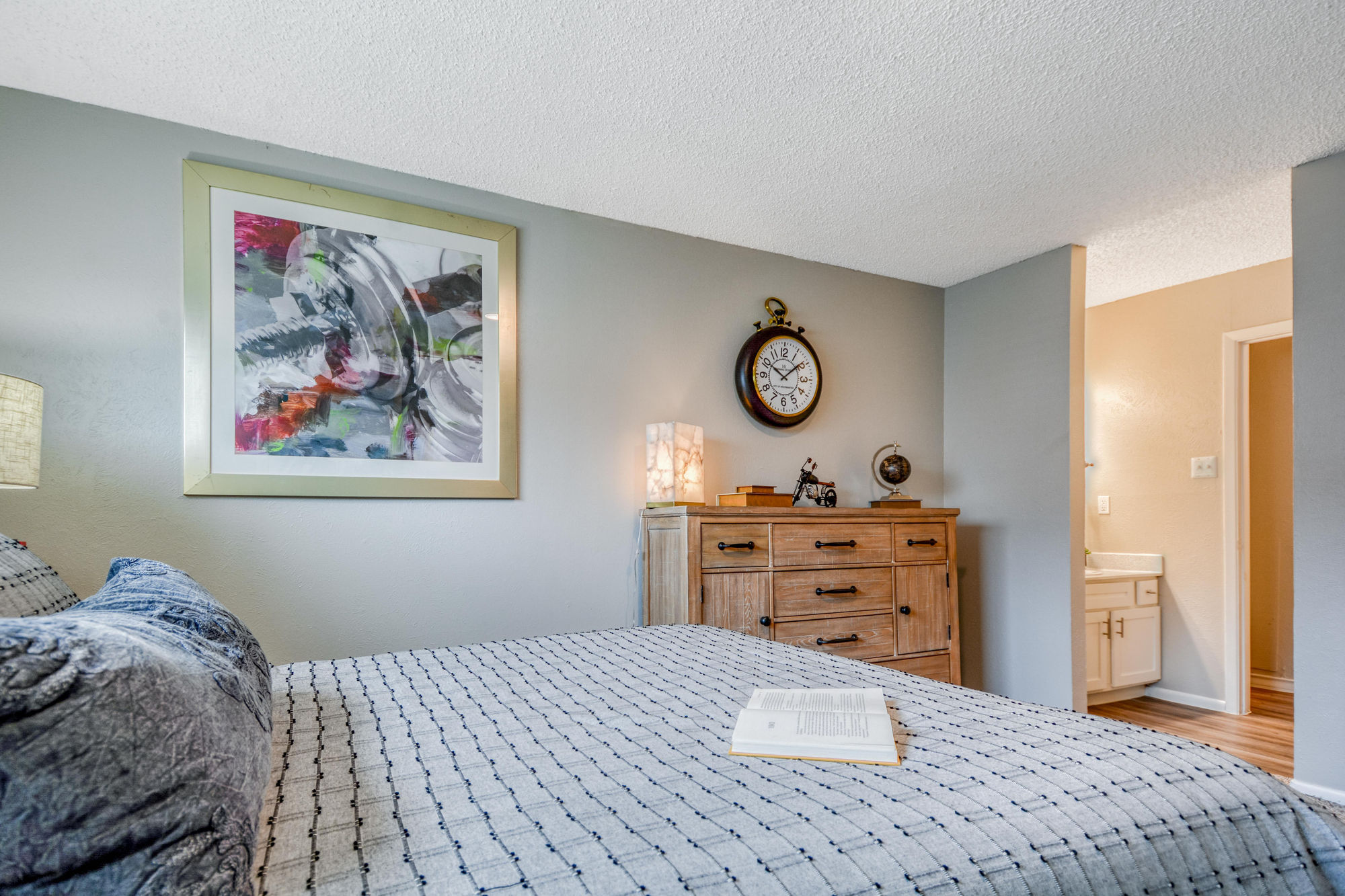 South Shore Coastal Living Image 22