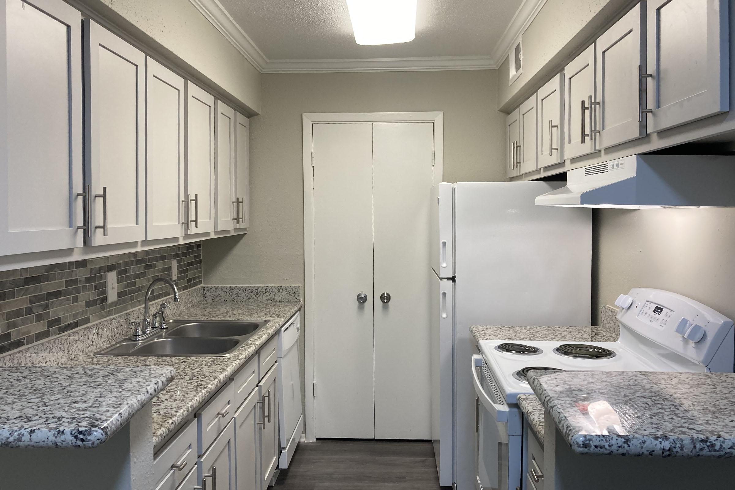 Falls of Maplewood Image 6