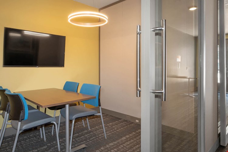 Radius Uptown Image 29