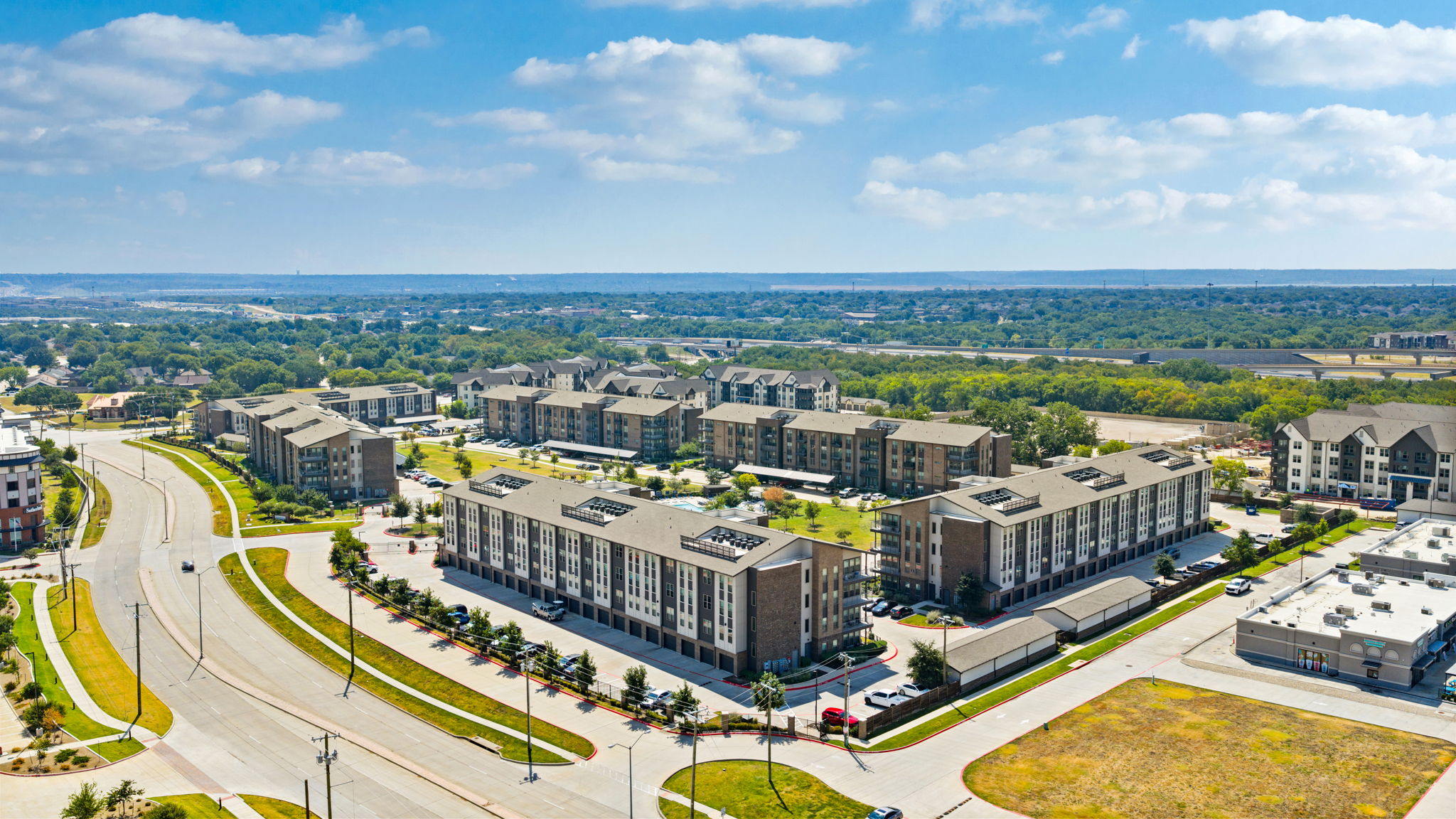 Axis Grand Crossing Image 29