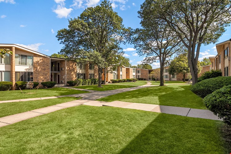 Oakwood Villa Apartments Image 8