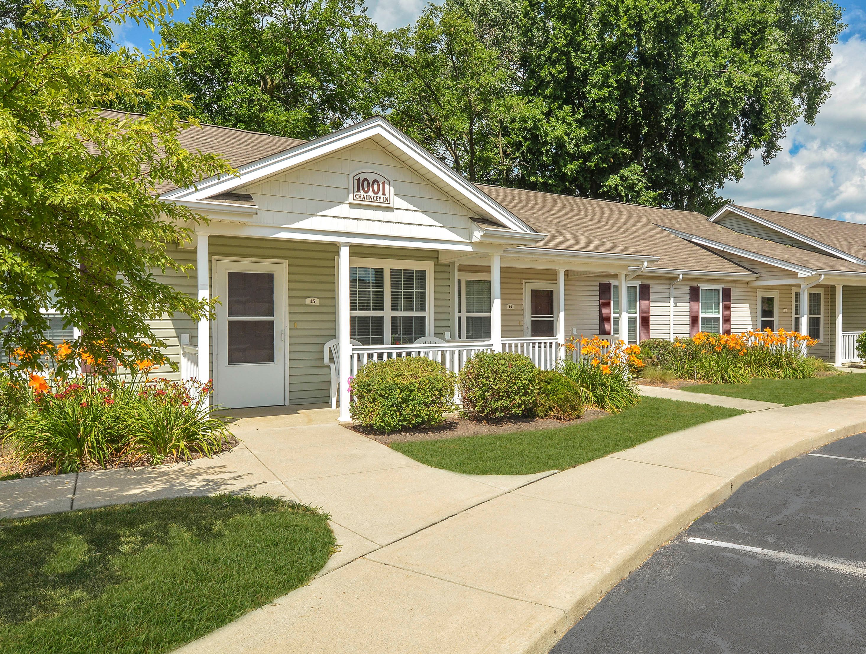 Chauncey Pointe Senior Apartment Homes Image 1