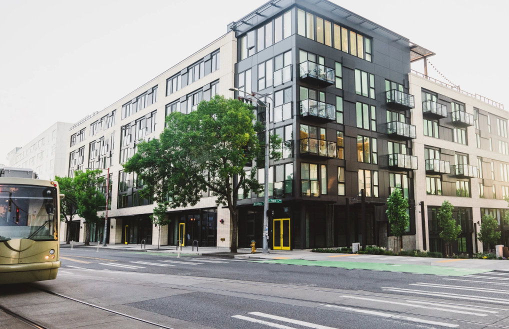 Modera Broadway Image 1