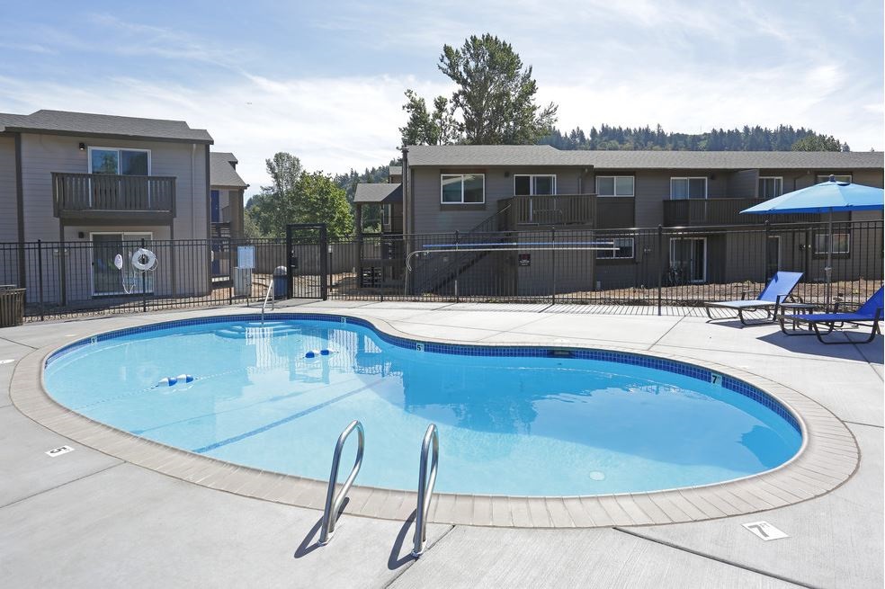 TheZimmer_Gresham_OR_Pool