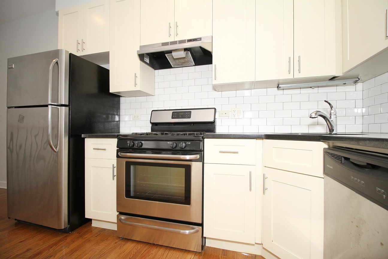 617-25 W. Melrose Image 21