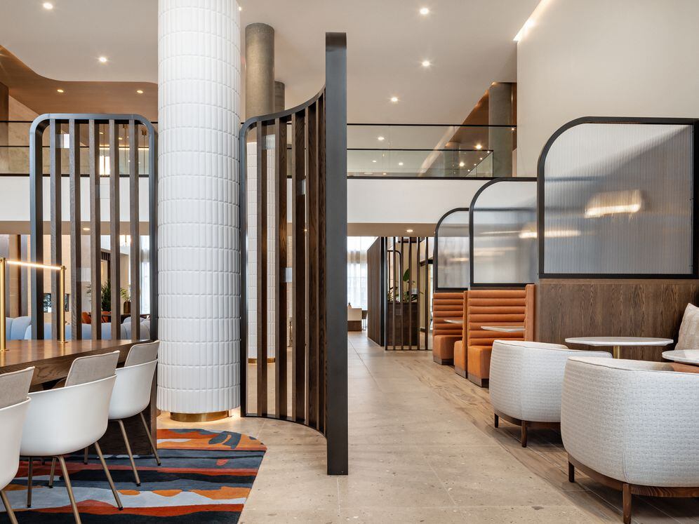 Lounge with coworking spaces