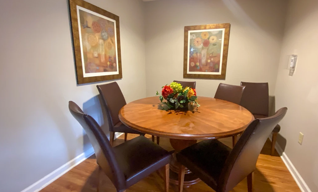 Linden Square Image 4