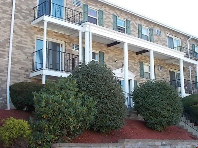 Toll House Apartments Image 1