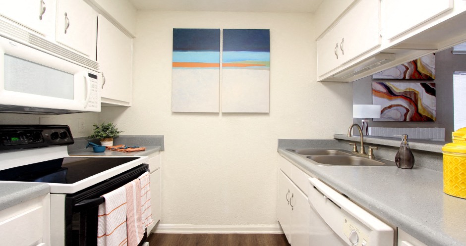 Woodlake on the Bayou Apartments Image 12