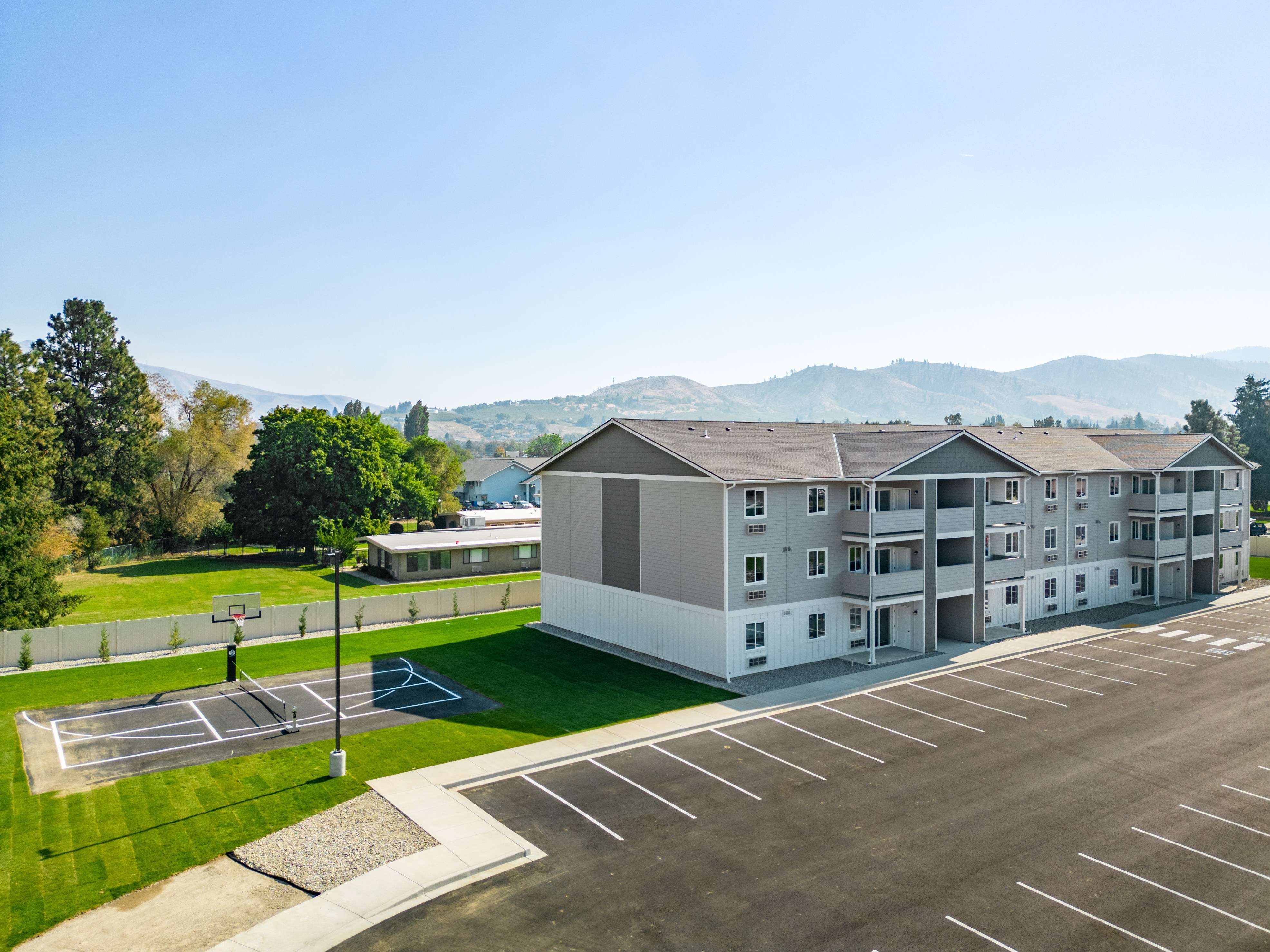 Pioneer Apartments Image 27
