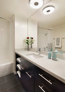 No 1200 Lakeshore  Image 4