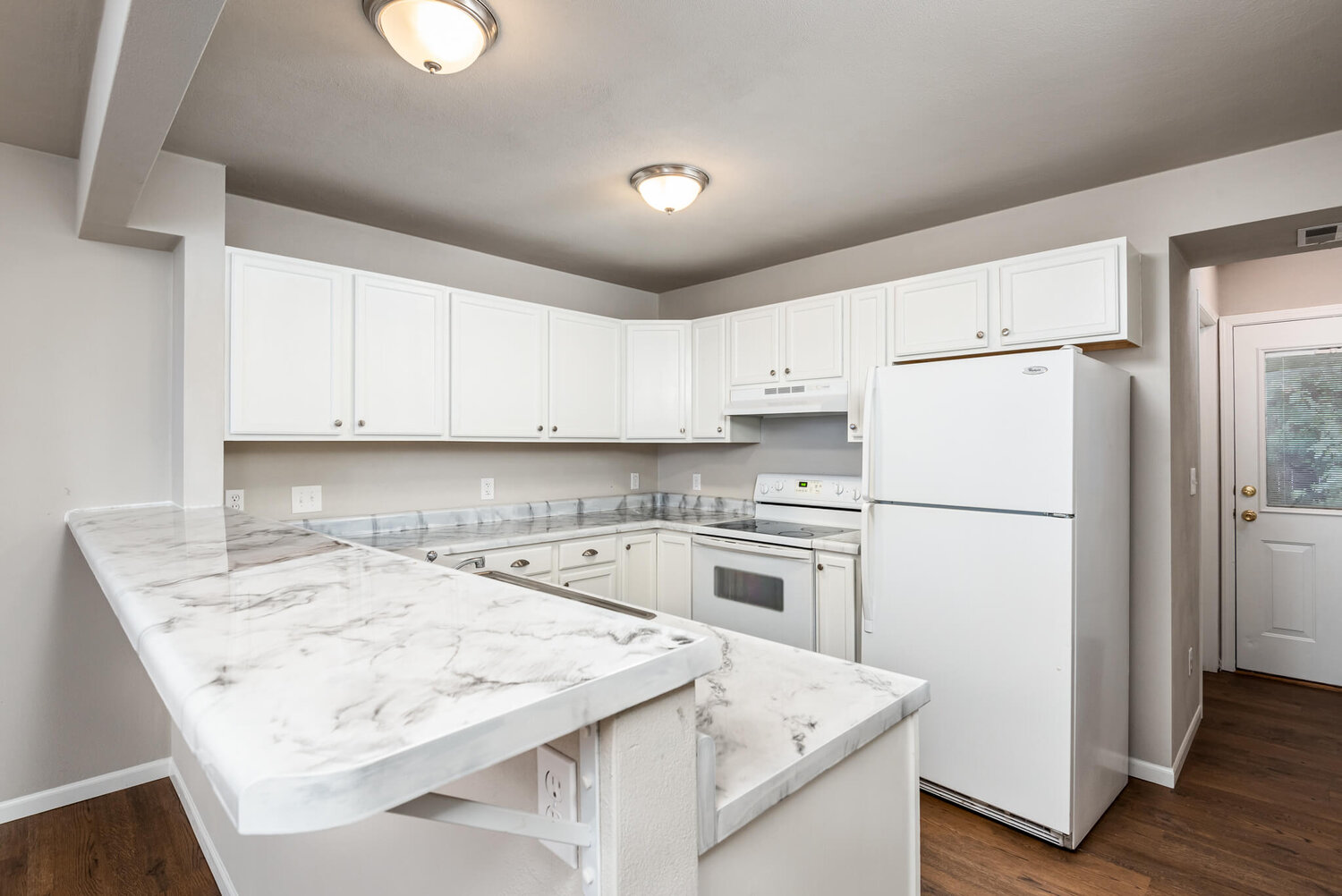 Storyboard on Fountain View Image 9