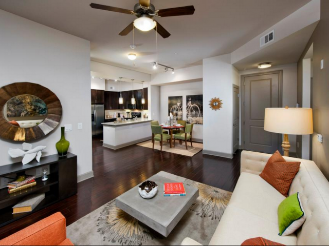Elle of Buckhead Image 25