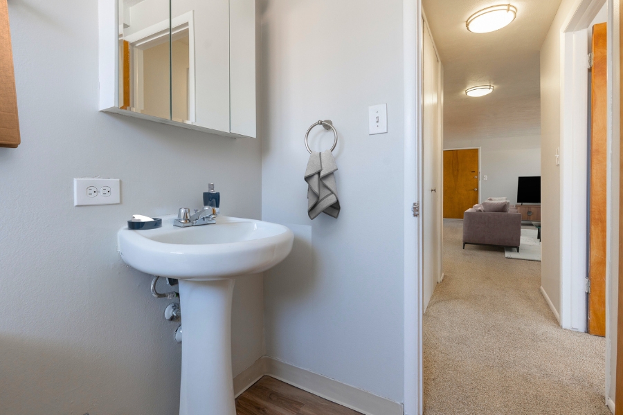 70 Clarkson Image 9