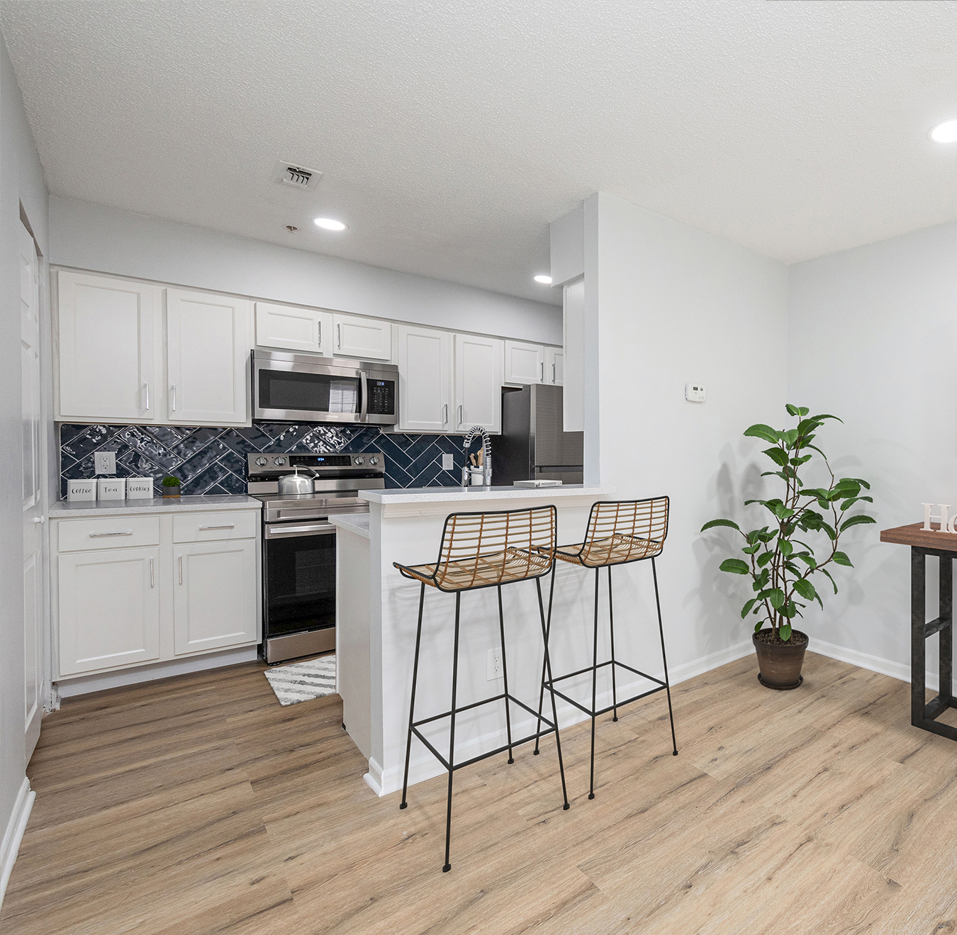 Brookview Apartments Image 5