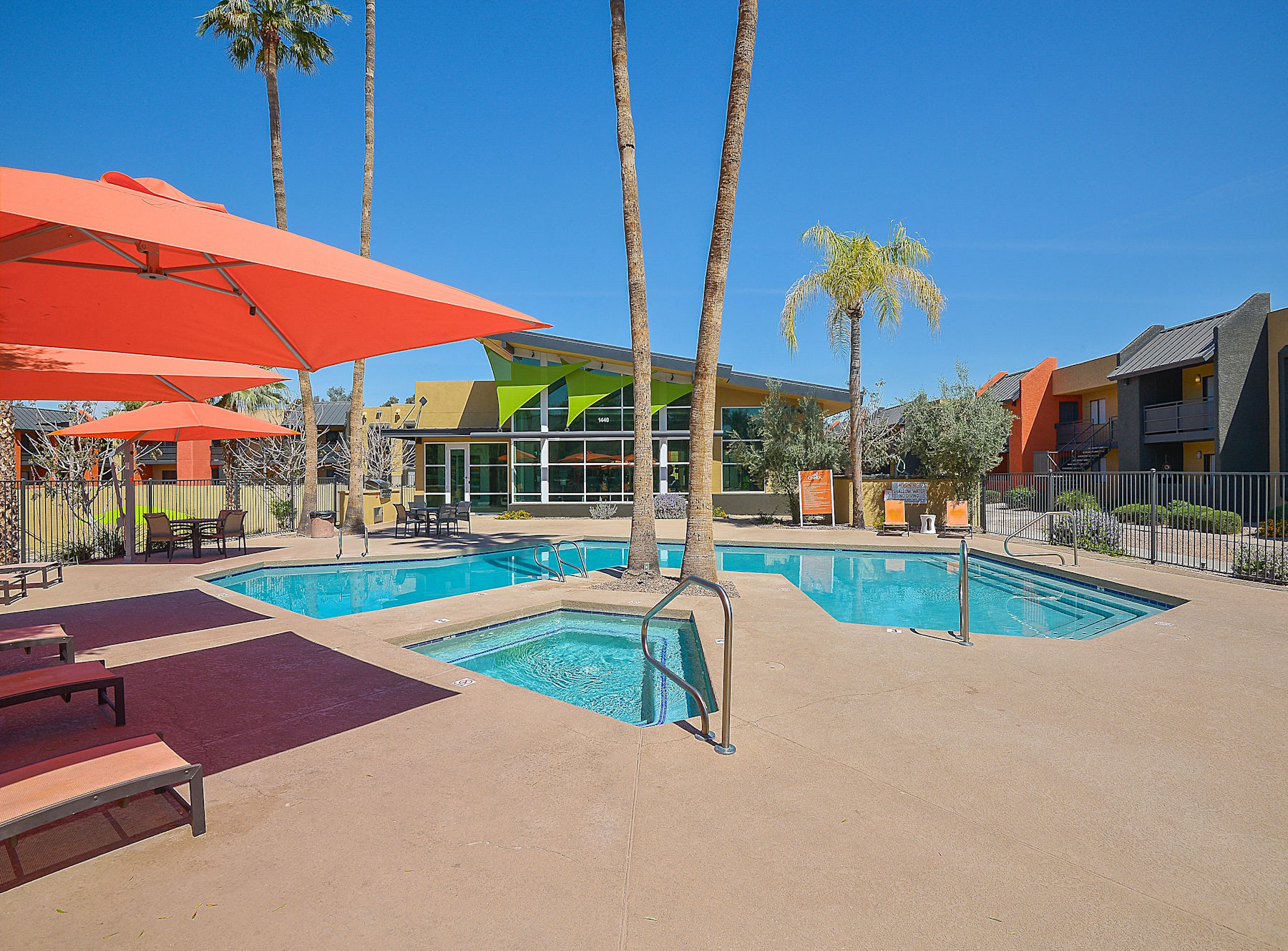 Onnix Apartments Image 14