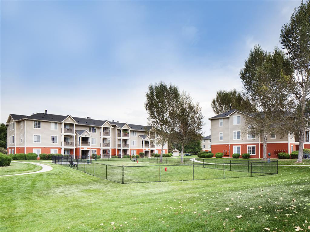 Bring your furry friends to Ardenne's on-site dog park