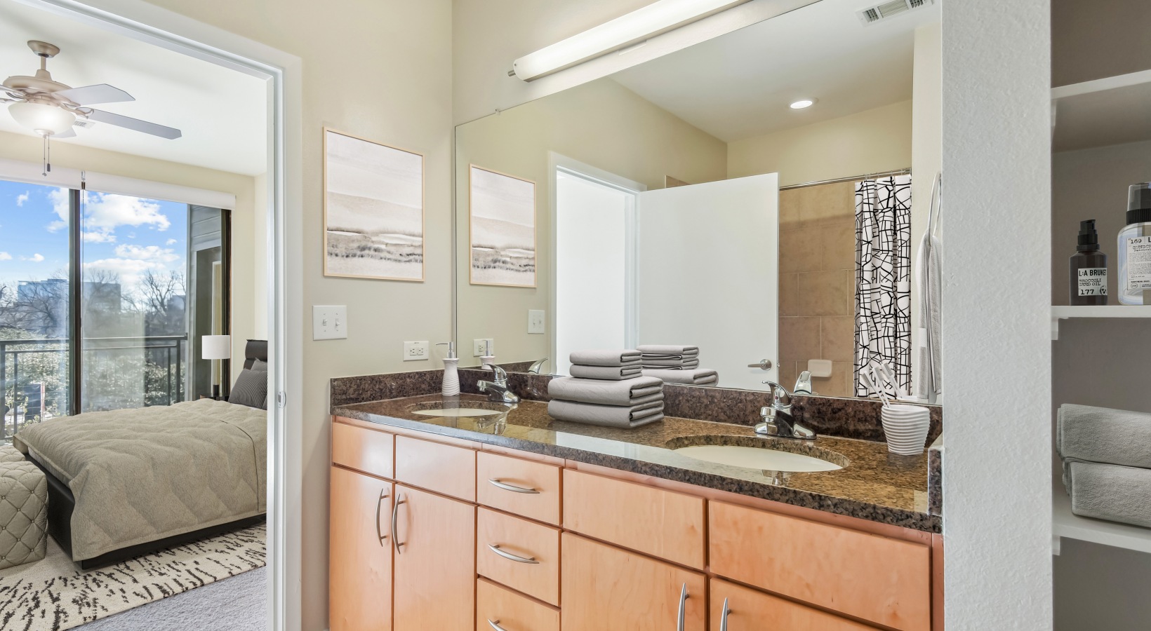 Cole Apartments Image 7