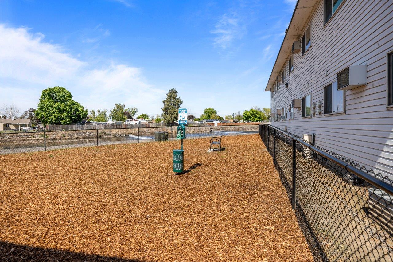 Creekside Apartments Image 23