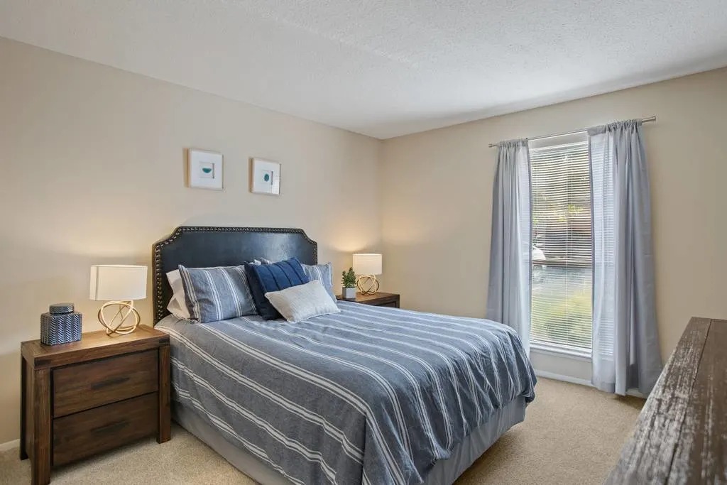 Waterford Place Apartments Image 12