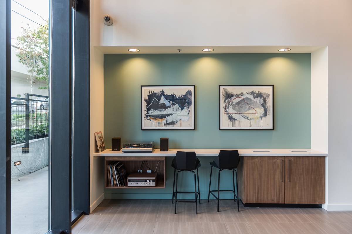 Rooster Apartments Image 12