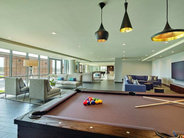 Hudson Lights Image 9