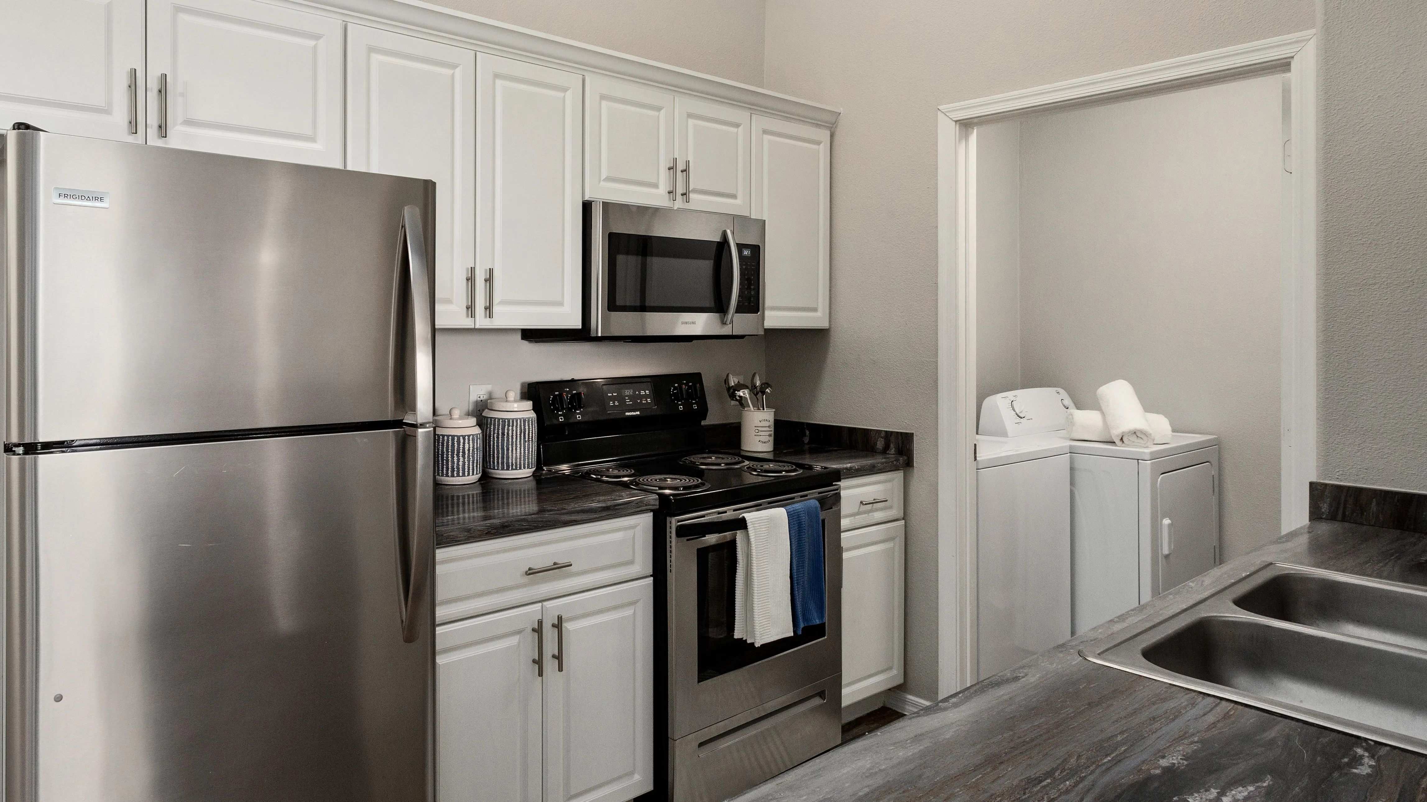 Designed for those who appreciate modern living, our Premium Kitchens showcase updated finishes, stainless steel appliances, and timeless details that create the perfect space for cooking, entertaining, and gathering.