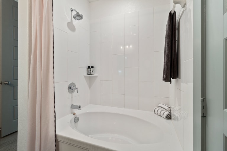 Reveal Skyline Image 19