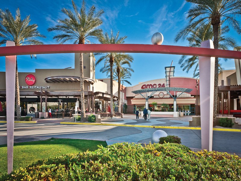 Several dining and entertainment options available nearby