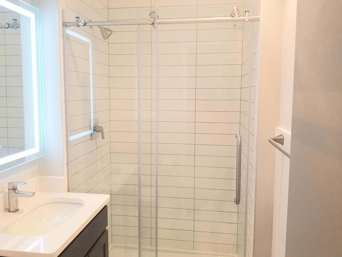 Waldorf Towers Apartments Image 9