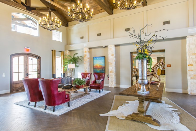 Platinum Shavano Oaks Apartments Image 40