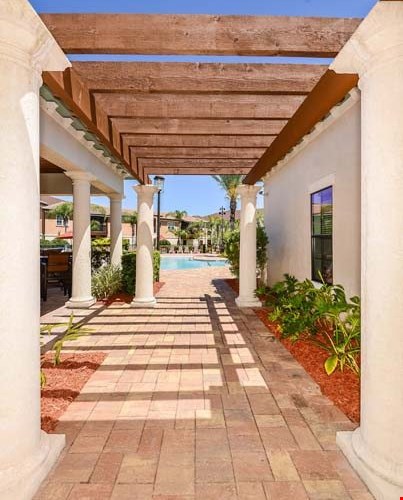 Hacienda Club Image 2