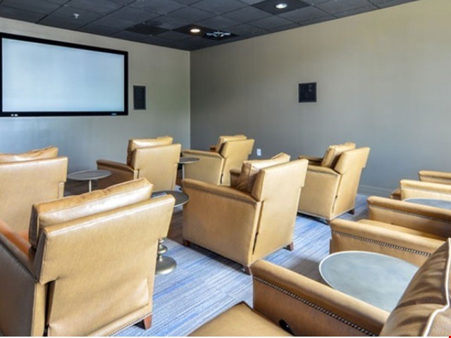 The Waterford on Piedmont Image 26