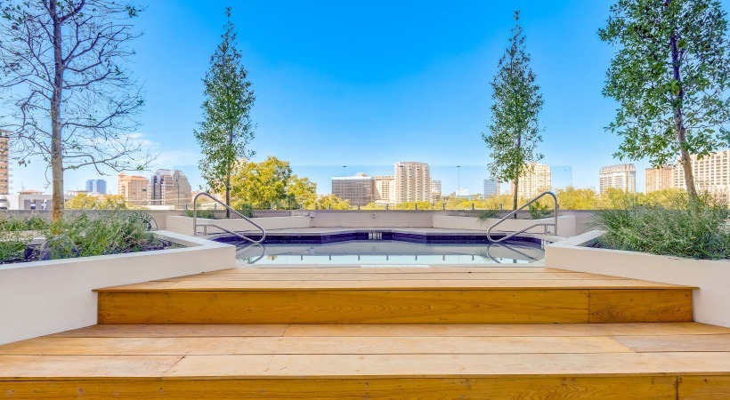 Whitney Uptown  Image 1