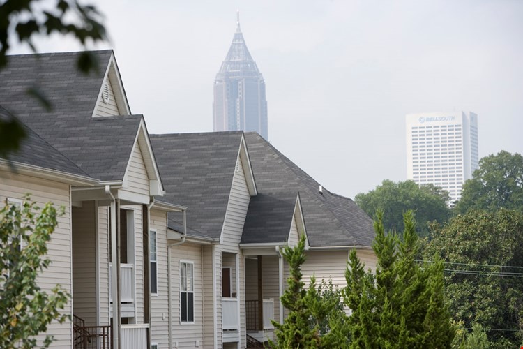 Highland View Image 3