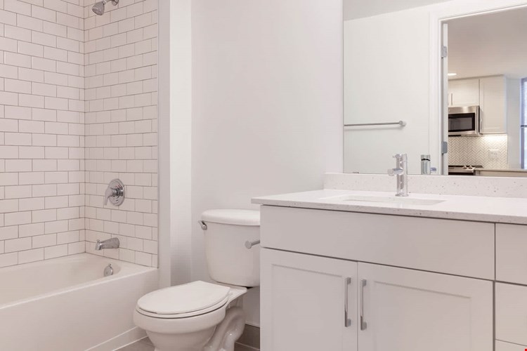 1800 Oak Image 20