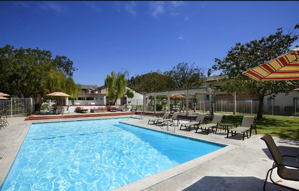 Pacific Oaks Image 8