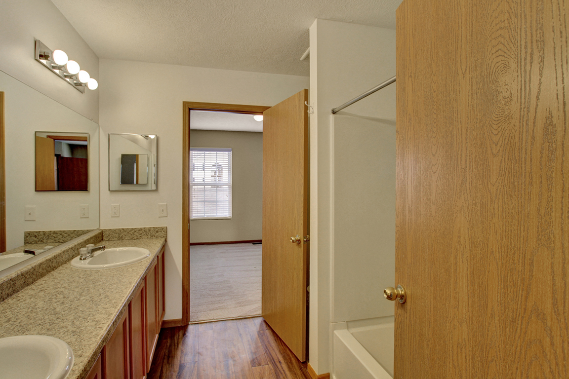 Towhome Bathroom